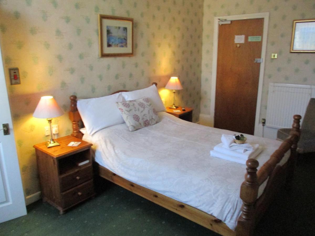 แอชวู้ด แกรนจ์ Bed & Breakfast ทอร์คิ ภายนอก รูปภาพ