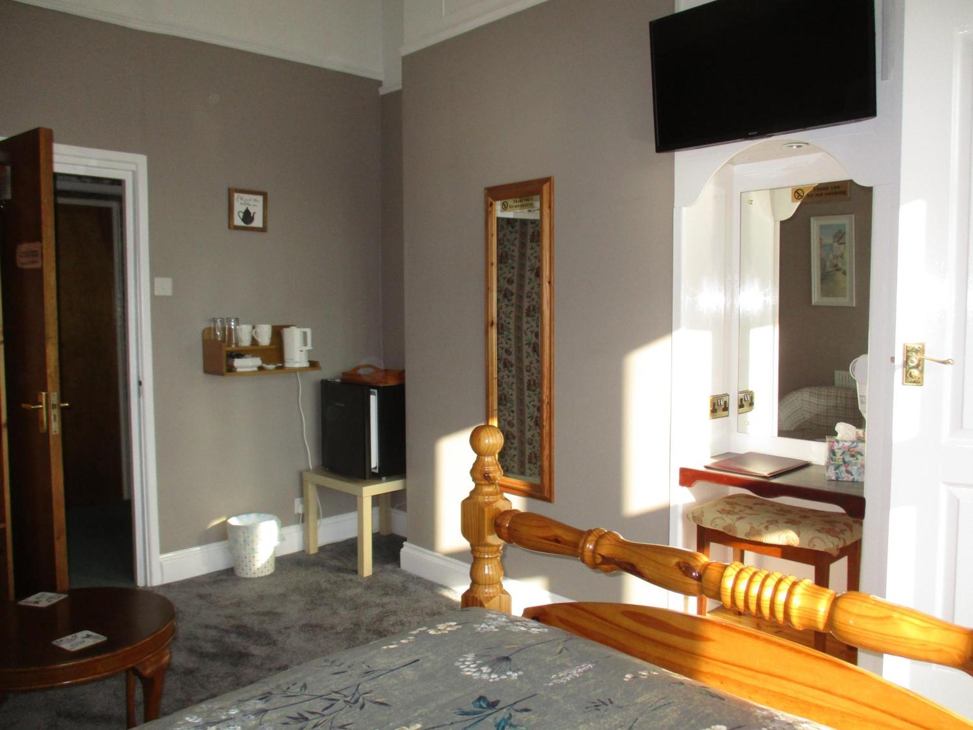 แอชวู้ด แกรนจ์ Bed & Breakfast ทอร์คิ ภายนอก รูปภาพ