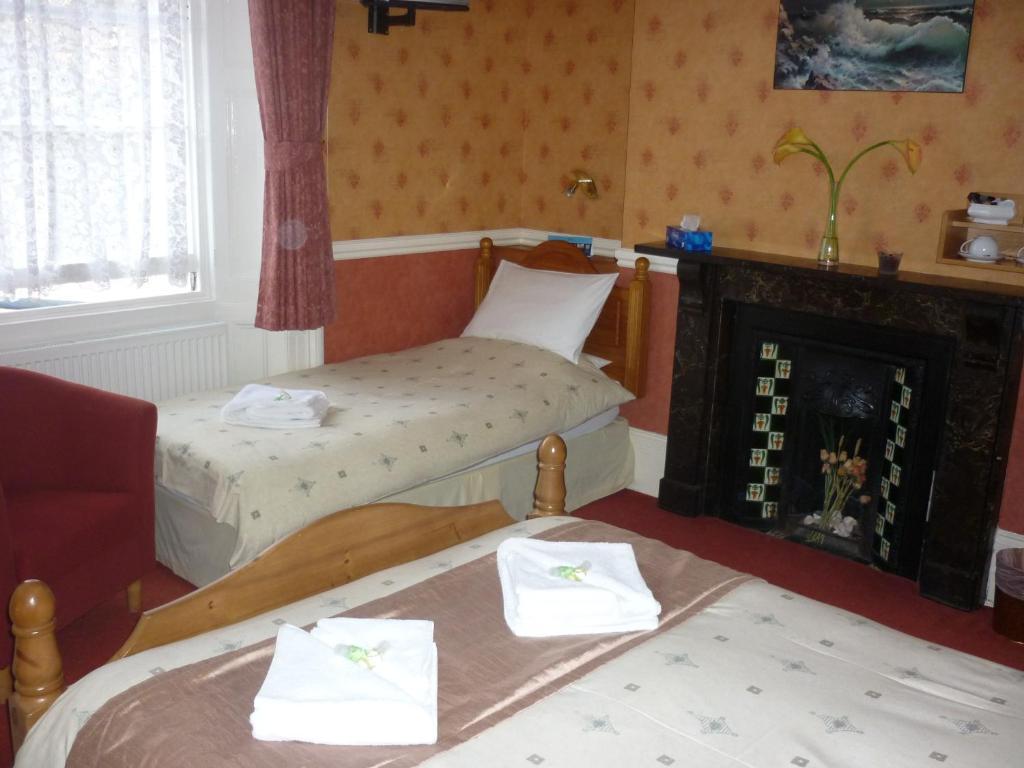 แอชวู้ด แกรนจ์ Bed & Breakfast ทอร์คิ ห้อง รูปภาพ