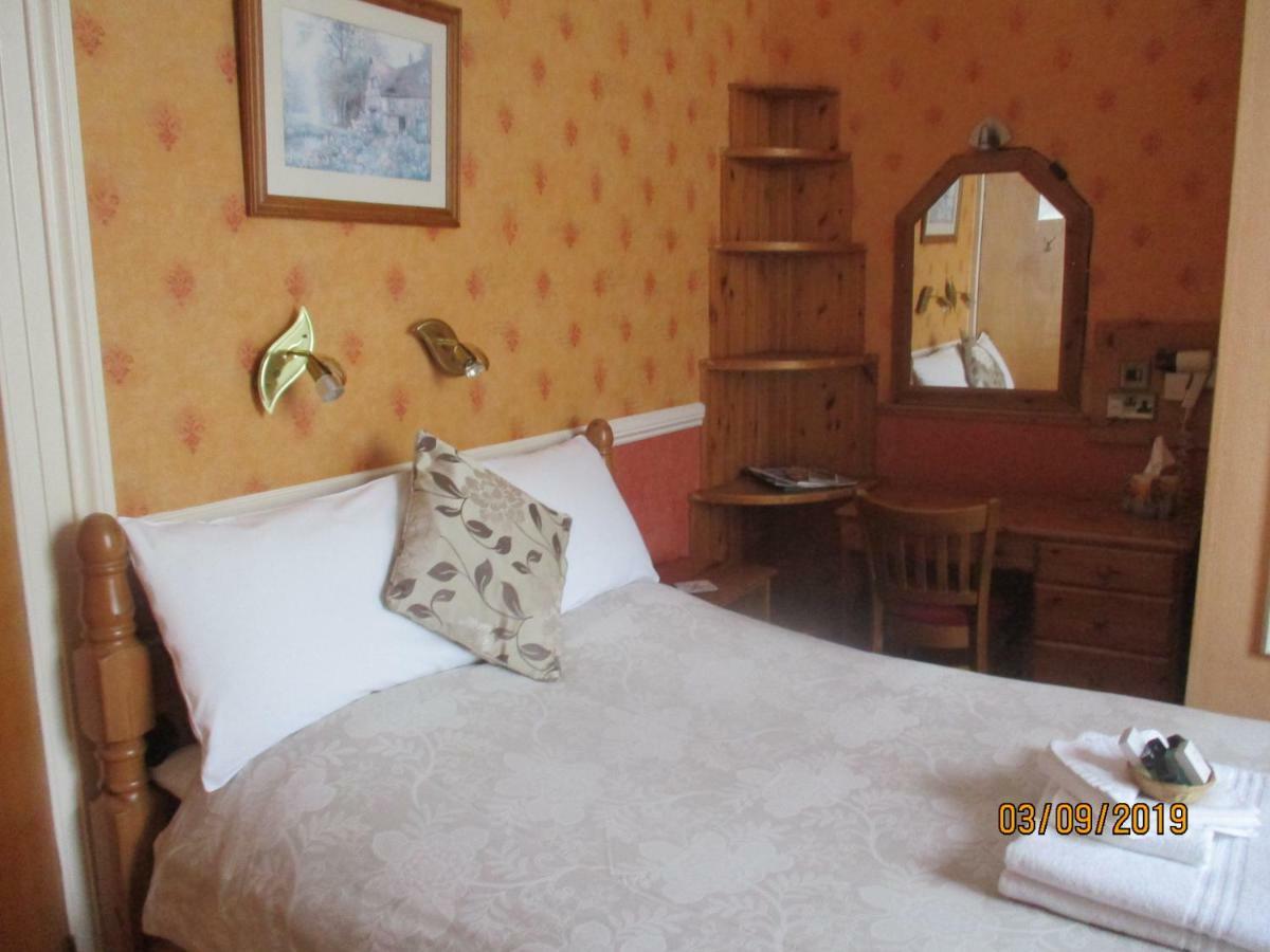 แอชวู้ด แกรนจ์ Bed & Breakfast ทอร์คิ ภายนอก รูปภาพ